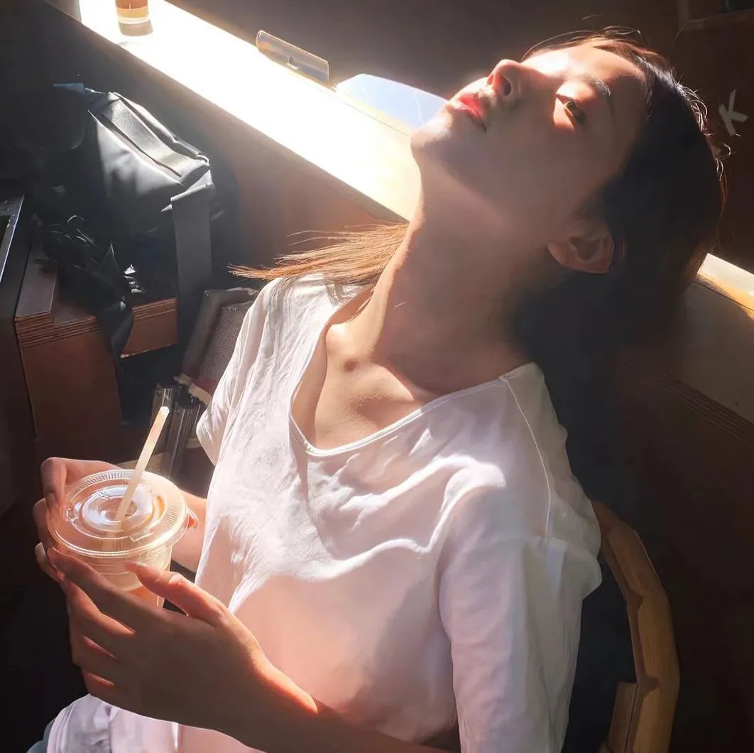 星际侠探 高清封面