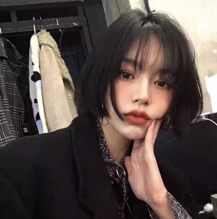 魔女的考验 高清封面