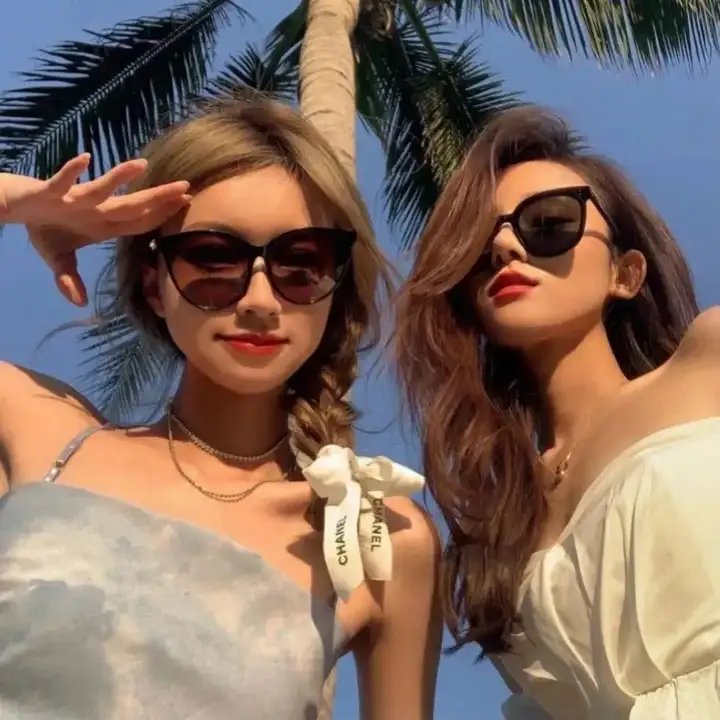 荣耀家族电影版 高清封面